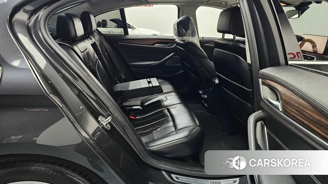 BMW 5 Series (G30) 2021 Серый из Кореи, фото 3