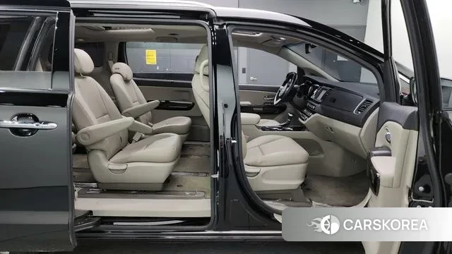 Kia The New Carnival 2018 Черный из Кореи, фото 3