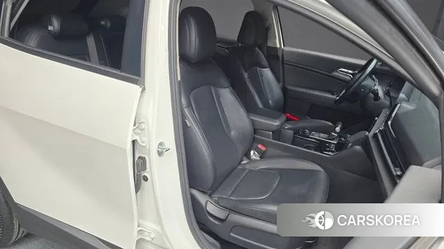 Kia Sportage 5th Generation 2021 Белый из Кореи, фото 3