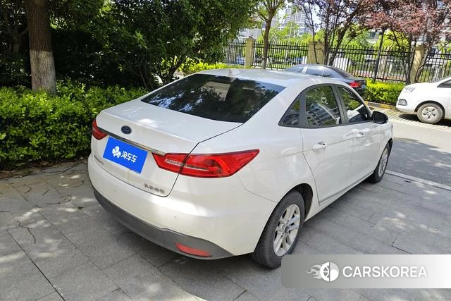 Ford Forrest 2019 Белый из Китая, фото 3