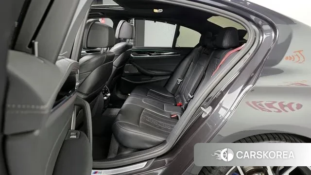 BMW 5 Series (G30) 2022 Серый из Кореи, фото 3