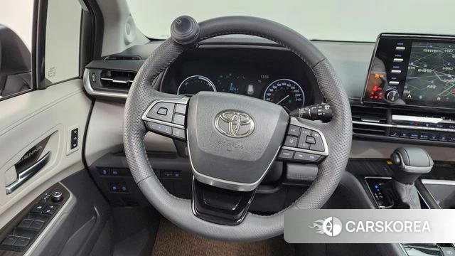 Toyota Sienna 4th Generation 2023 Белый из Кореи, фото 3