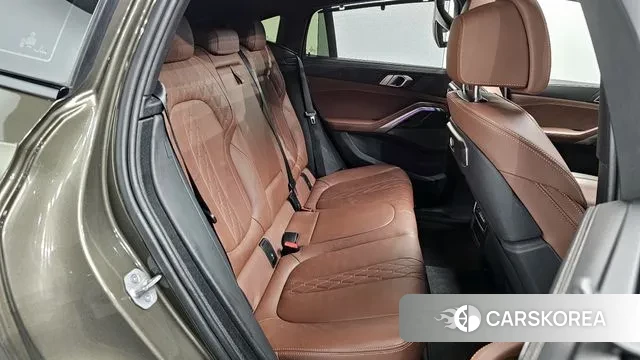 BMW X6 (G06) 2024 Песочный из Кореи, фото 3