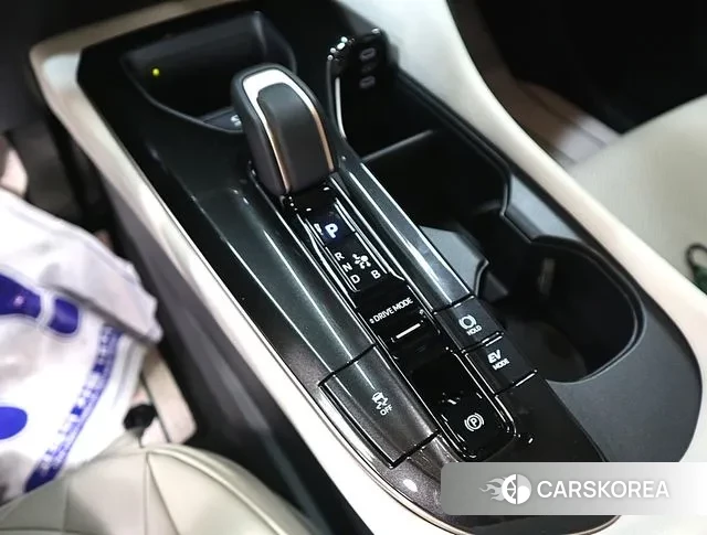 Toyota Crown Crossover 2023 Серый из Кореи, фото 3