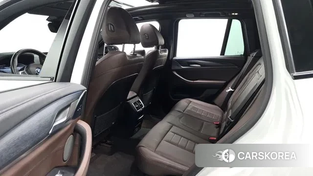 BMW iX3 2024 Белый из Кореи, фото 3