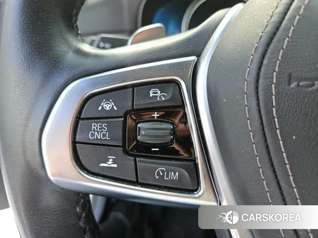 BMW 5 Series (G30) 2018 Белый из Кореи, фото 3