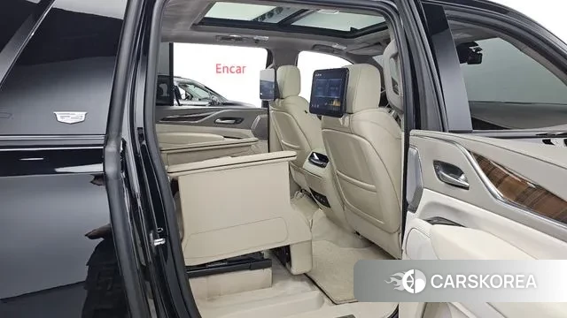 Cadillac Escalade 5th Generation 2023 Черный из Кореи, фото 3