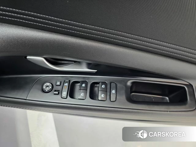 Hyundai The New Avante (CN7) 2023 Серый из Кореи, фото 3