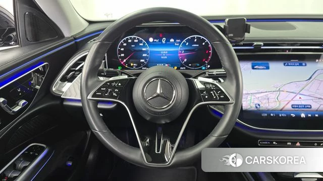 Mercedes-Benz E-Class W214 2024 Синий из Кореи, фото 3