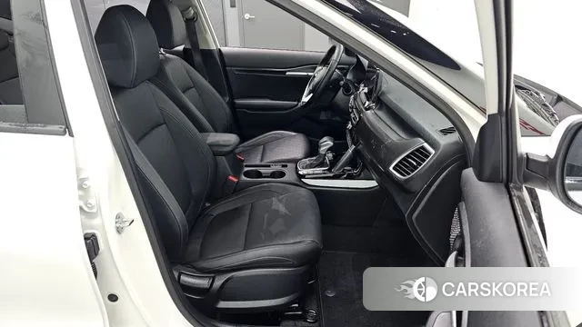 Kia Seltos 2022 Белый из Кореи, фото 3