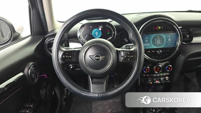Mini Cooper 2023 Черный из Кореи, фото 3