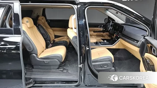 Kia Carnival 4th generation 2023 Черный из Кореи, фото 3