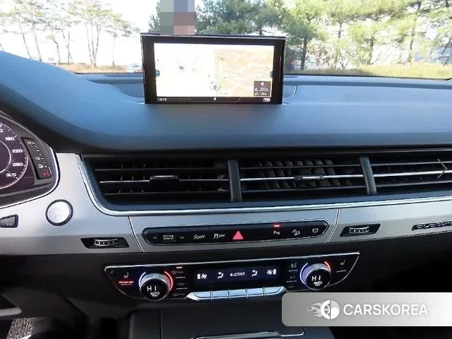 Audi Q7 (4M) 2019 Белый из Кореи, фото 3