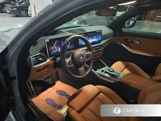 BMW 3 Series (G20) 2023 Светло-серебряный цвет из Кореи, фото 3