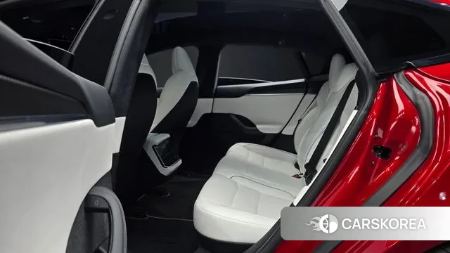 Tesla Model S 2023 Красный из Кореи, фото 3