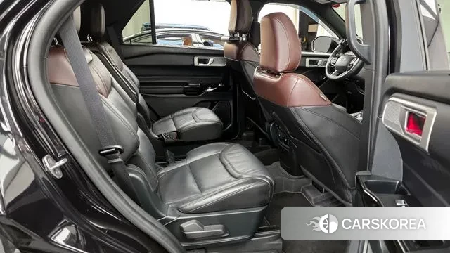 Ford Explorer 6th Generation 2023 Черный из Кореи, фото 3