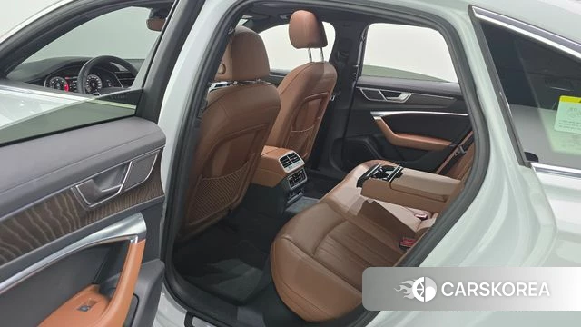 Audi A6 (C8) 2021 Белый из Кореи, фото 3