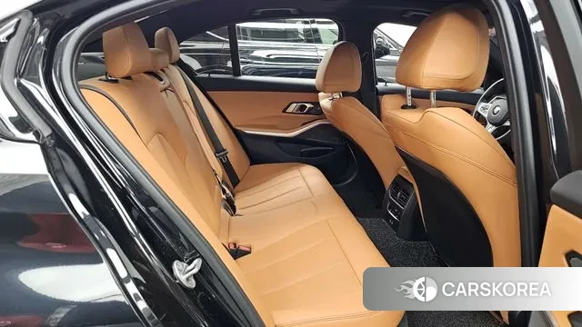 BMW 3 Series (G20) 2023 Черный из Кореи, фото 3