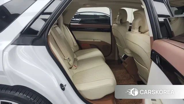 Hyundai Grandeur Hybrid (GN7) 2025 Белый из Кореи, фото 3