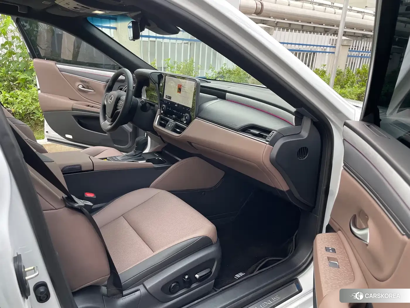 Lexus ES 2026 Белый из Китая, фото 3