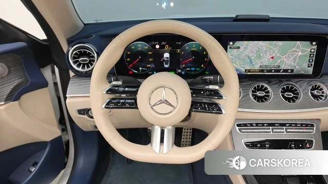 Mercedes-Benz E-Class W213 2023 Белый из Кореи, фото 3