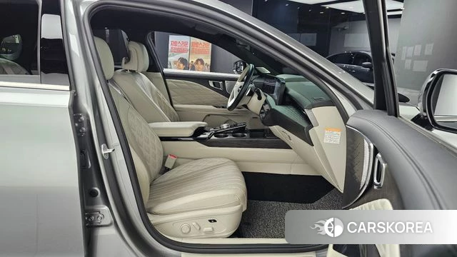 Kia K8 Hybrid 2022 Серебристо-серый из Кореи, фото 3