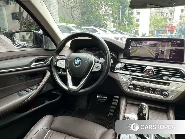 BMW 5 series 2021 Черный из Китая, фото 3