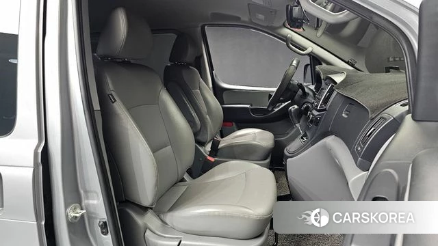 Hyundai The New Grand Starex 2019 Серебристо-серый из Кореи, фото 3