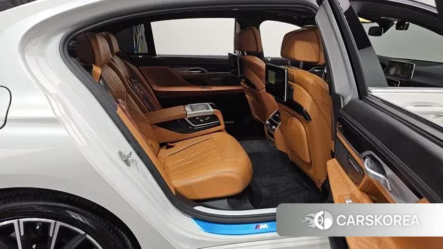 BMW 7 Series (G11) 2021 Белый из Кореи, фото 3