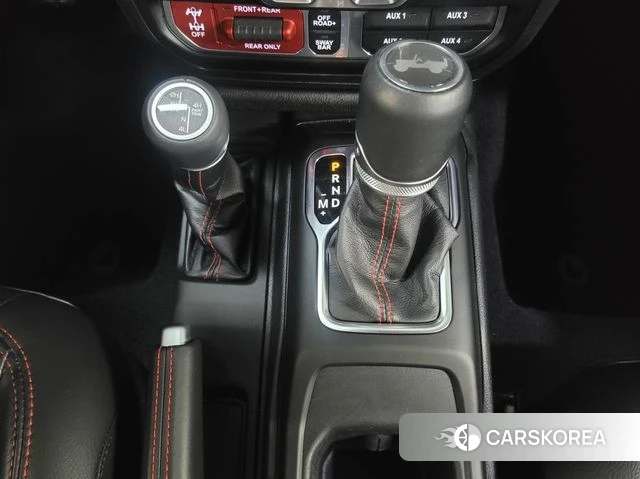 Jeep Wrangler (JL) 2023 Белый из Кореи, фото 3