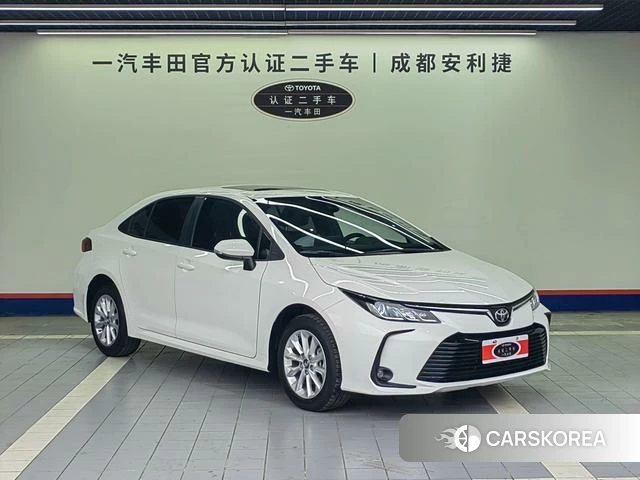 Toyota Corolla 2022 Белый из Китая, фото 3