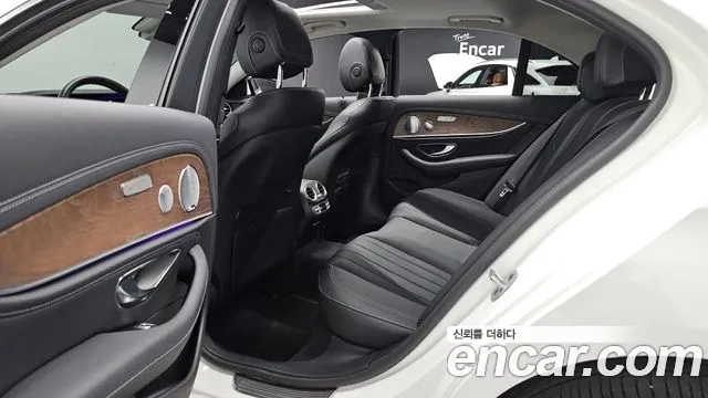 Mercedes-Benz E-Class W213 2020 Белый из Кореи, фото 3