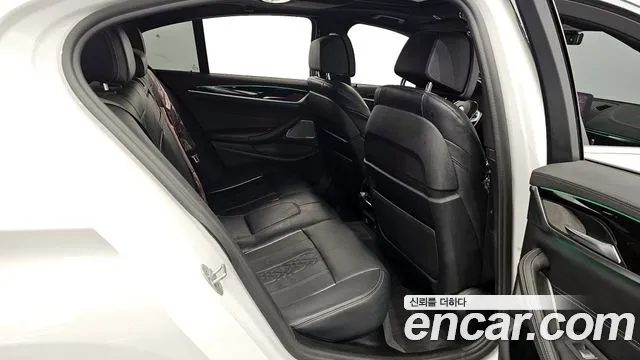 BMW 5 Series (G30) id 2718925 из Кореи 3