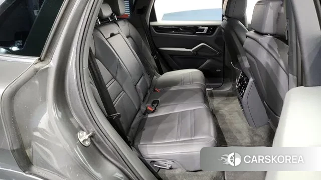 Porsche Cayenne (PO536) 2019 Серый из Кореи, фото 3