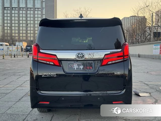 Toyota Elfa 2022 Черный из Китая, фото 3