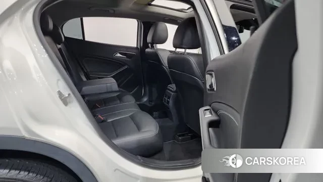 Mercedes-Benz GLA-Class X156 2018 Белый из Кореи, фото 3
