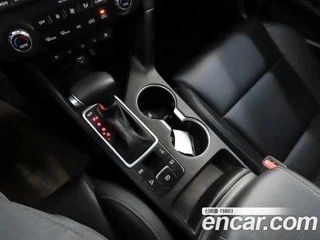 Kia Sportage The Bold 2021 Серебряный из Кореи, фото 3