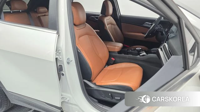 Kia Sportage 5th Generation Hybrid 2022 Белый из Кореи, фото 3
