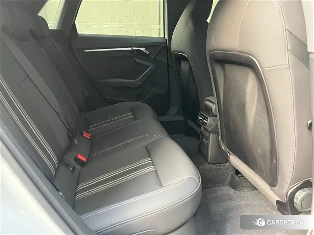 Audi A3 2024 Белый из Китая, фото 3