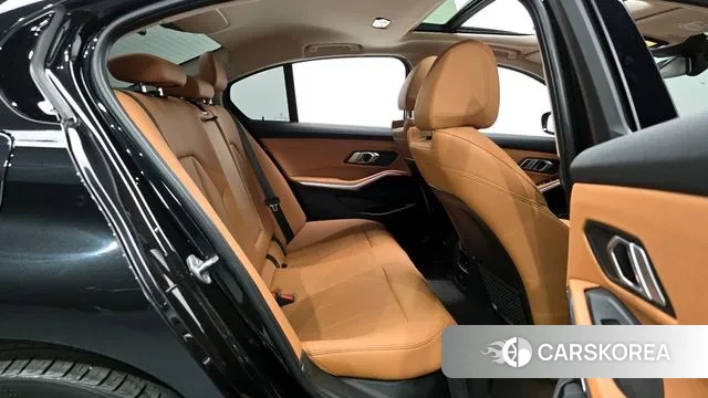 BMW 3 Series (G20) 2022 Черный из Кореи, фото 3