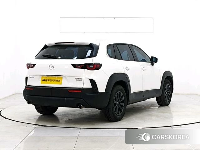 Mazda CX-50 line also 2023 Белый из Китая, фото 3