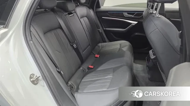 Audi A6 (C8) 2021 Белый из Кореи, фото 3