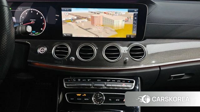 Mercedes-Benz E-Class W213 2019 Синий из Кореи, фото 3