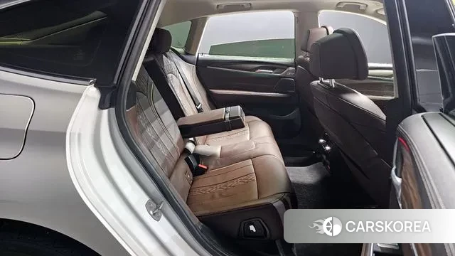 BMW 6 Series GT (G32) 2022 Белый из Кореи, фото 3