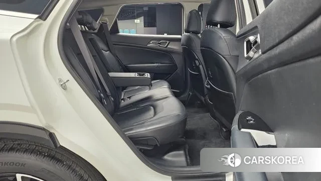 Kia Sportage 5th Generation 2023 Белый из Кореи, фото 3