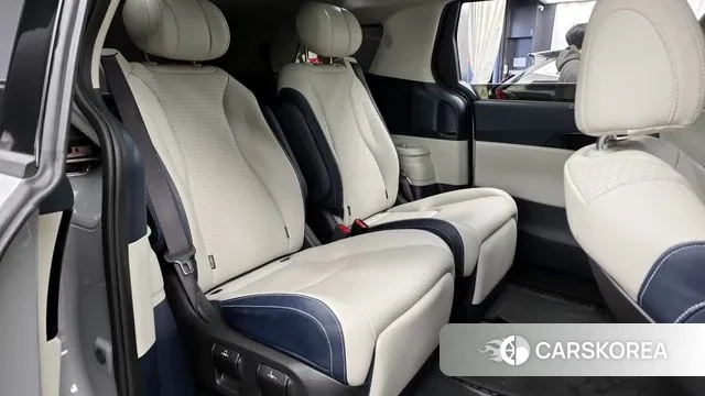Kia The New Carnival 4th Generation 2024 Серебристо-серый из Кореи, фото 3