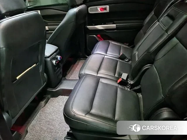 Ford Explorer 6th Generation 2022 Белый из Кореи, фото 3