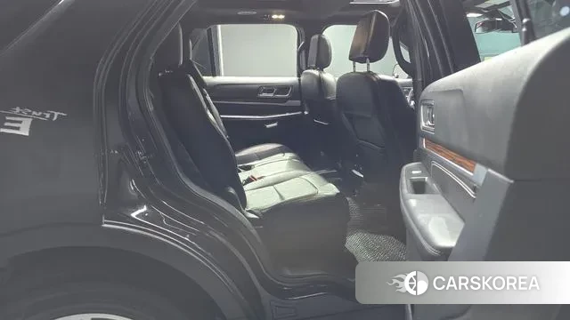 Ford Explorer 2018 Черный из Кореи, фото 3