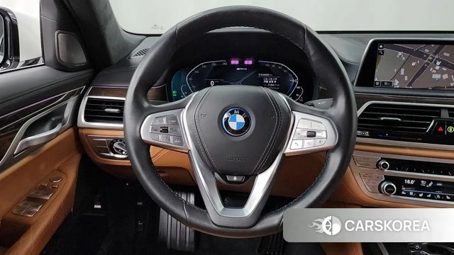 BMW 7 Series (G11) 2022 Белый из Кореи, фото 3