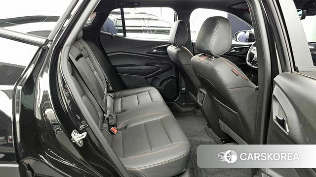 Chevrolet (GM Daewoo) Trax Crossover 2023 Черный из Кореи, фото 3